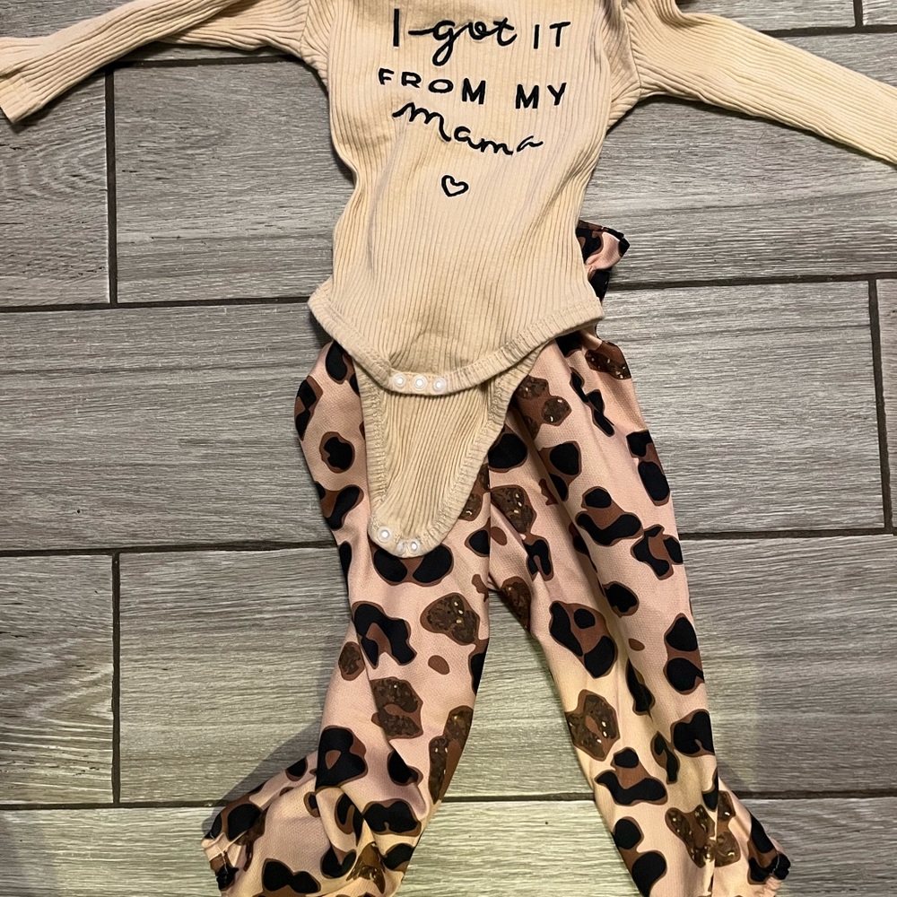 SHEIN Tan and Brown Kids Matching Set